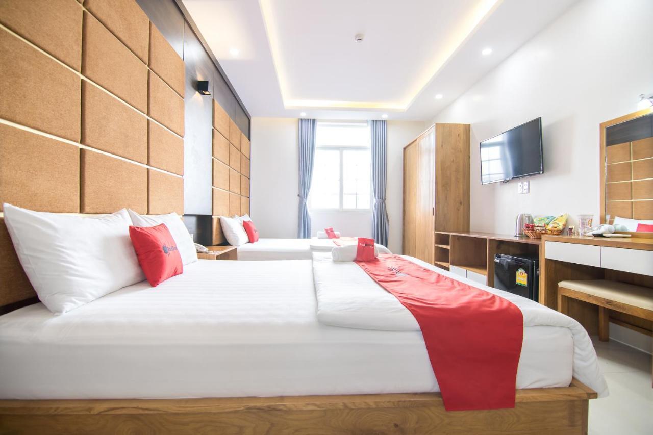 Reddoorz Plus Near Lotte Mart Cong Hoa Ho Chi Minh City Exterior photo