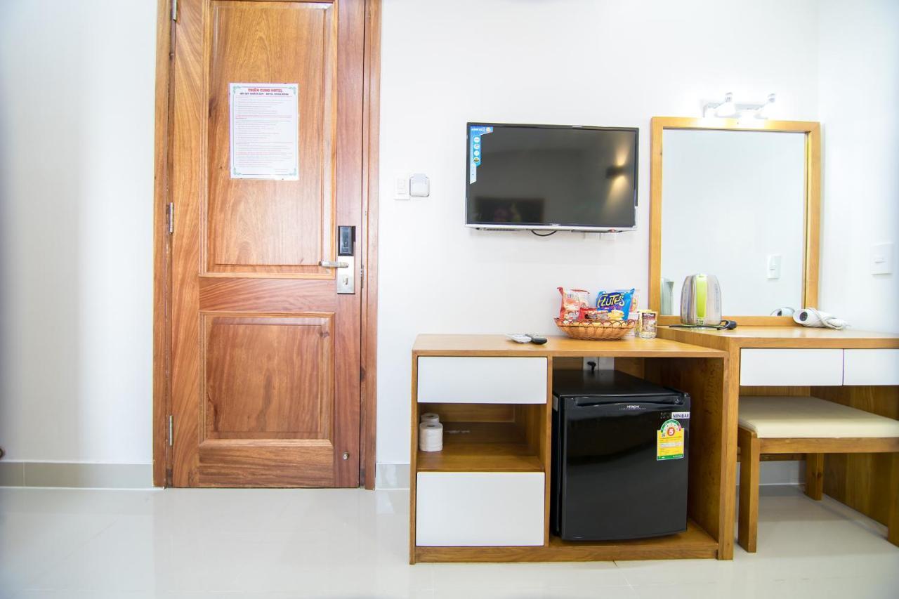 Reddoorz Plus Near Lotte Mart Cong Hoa Ho Chi Minh City Exterior photo