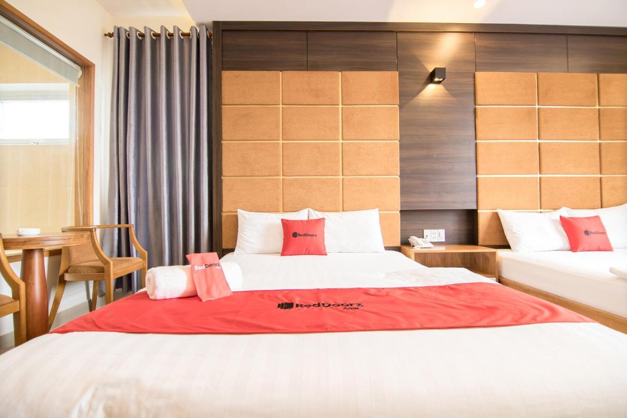 Reddoorz Plus Near Lotte Mart Cong Hoa Ho Chi Minh City Exterior photo